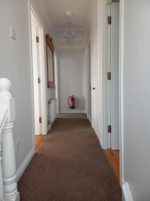 Large 4Bed Available Long-Term In Letterkenny Villa Bagian luar foto